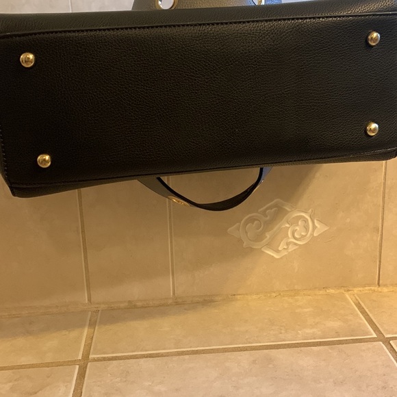 Adrienne Vittadini Bag - Picture 13 of 13